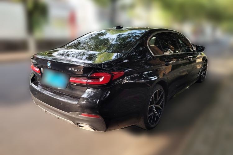 Used BMW 5 Series 2021 530Li Luxury Edition M Sport Package Rear Right 45 Deg