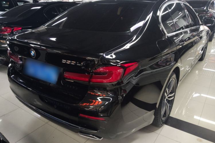 Used BMW 5 Series 2021 530Li Leading Luxury Package Rear Right 45 Deg