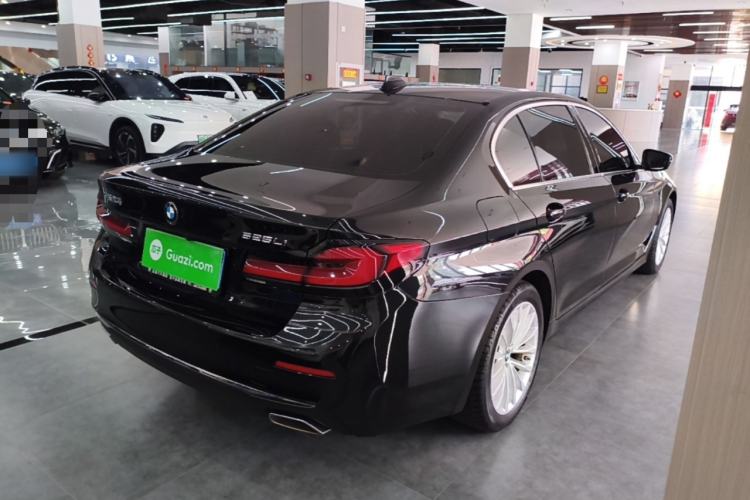 Used BMW 5 Series 2021 525Li Luxury Package Rear Right 45 Deg
