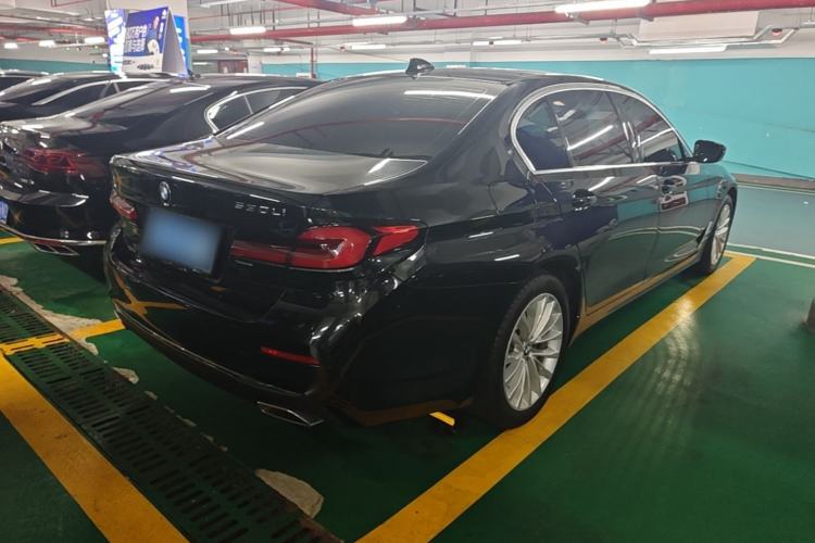 Used BMW 5 Series 2021 525Li Luxury Package Rear Right 45 Deg
