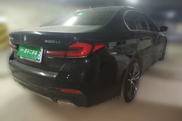 Used BMW 5 Series 2021 530Li Leading Model M Sport Package Rear Right 45 Deg
