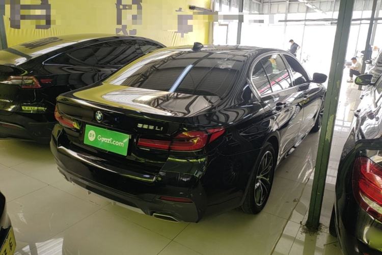 Used BMW 5 Series 2021 525Li M Sport Package Rear Right 45 Deg