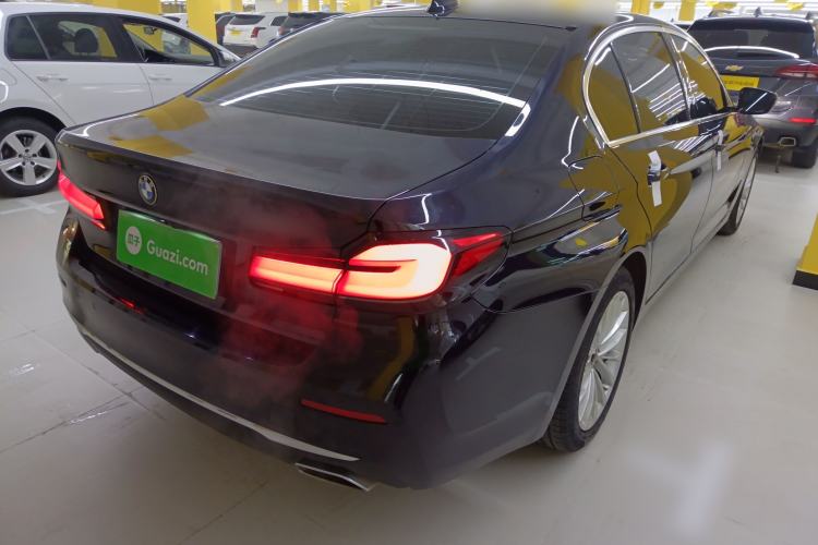 Used BMW 5 Series 2021 Updated Version 525Li Luxury Package Rear Right 45 Deg