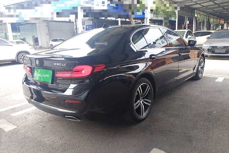 Used BMW 5 Series 2021 530Li Leading Luxury Package Rear Right 45 Deg