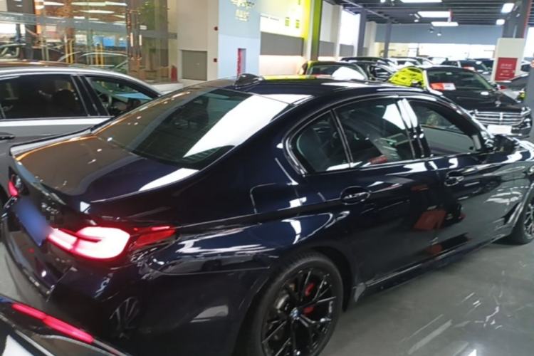Used BMW 5 Series 2021 Restyled 540i Sport Line with M Sports Package Rear Right 45 Deg