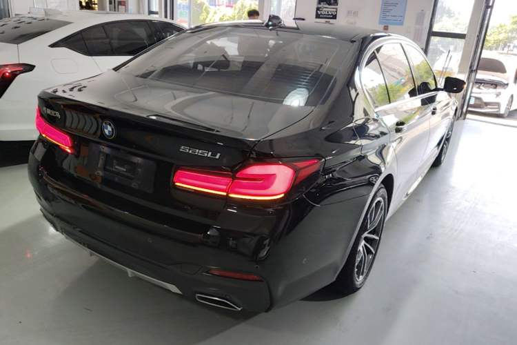 Used BMW 5 Series 2021 Facelifted 525Li M Sport Package Rear Right 45 Deg