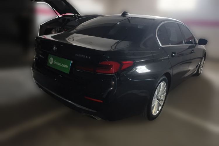 Used BMW 5 Series 2021 525Li Luxury Package Rear Right 45 Deg