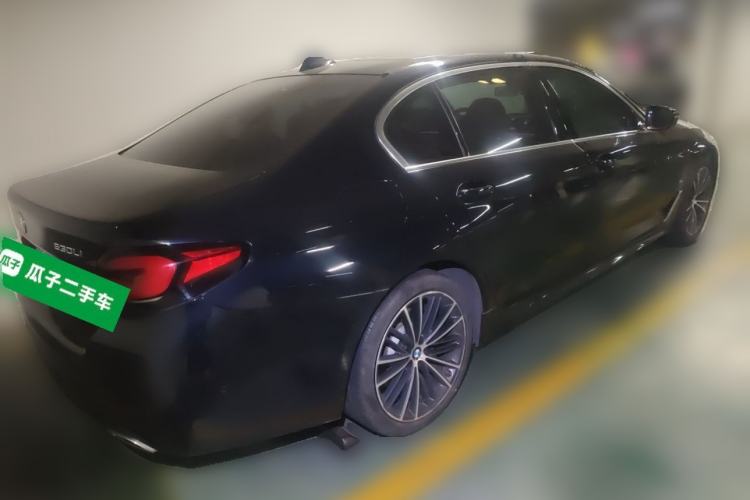 Used BMW 5 Series 2021 530Li Leading Model M Sport Package Rear Right 45 Deg