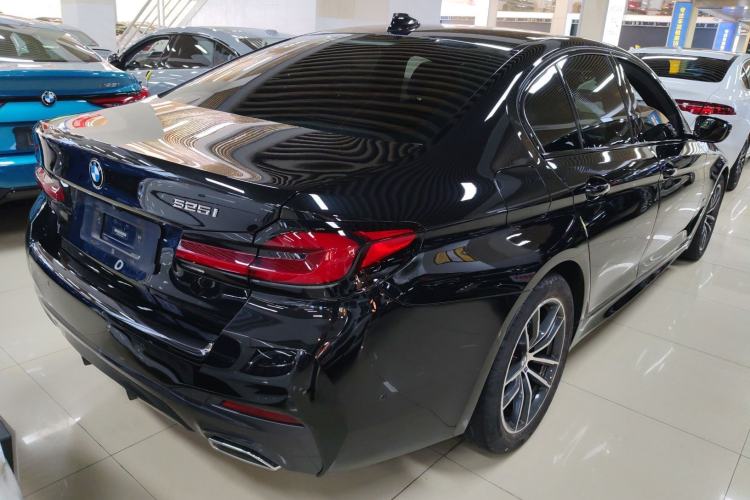 Used BMW 5 Series 2021 525i M Sport Package Rear Right 45 Deg