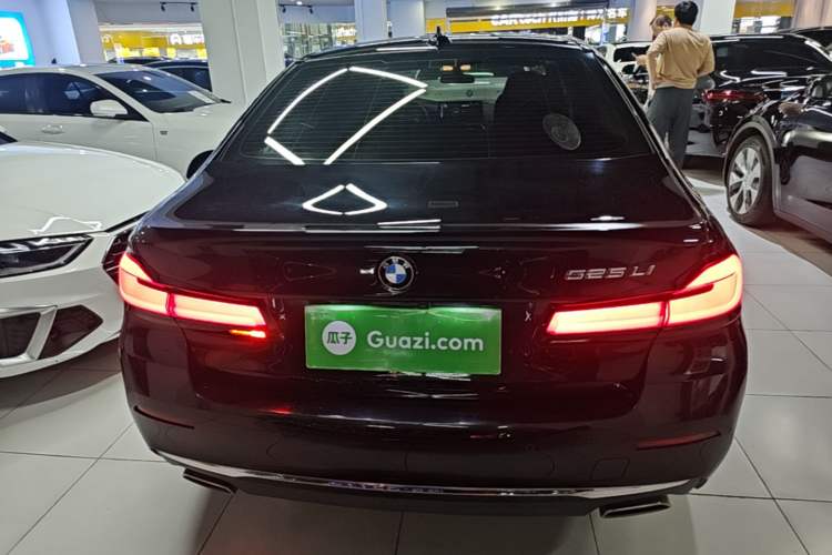 Used BMW 5 Series 2021 525Li Luxury Package Rear
