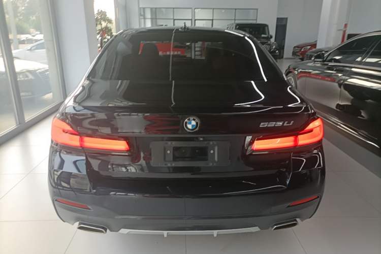 Used BMW 5 Series 2021 525Li M Sport Package Rear