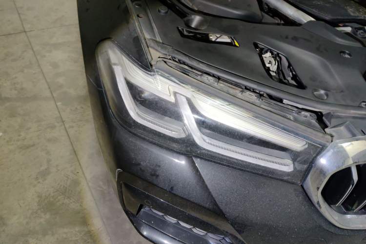 Used BMW 5 Series 2021 525Li M Sport Package Right Front Headlight