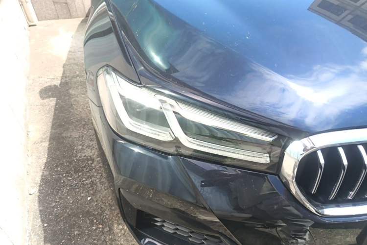 Used BMW 5 Series 2021 530Li Leading Model M Sport Package Right Front Headlight