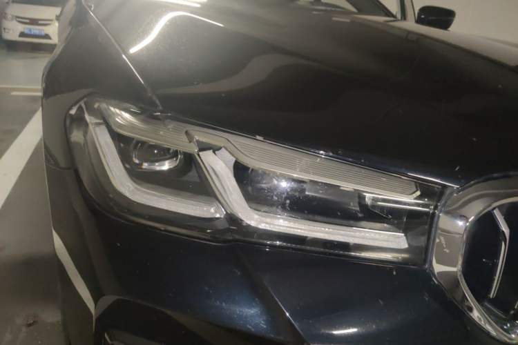 Used BMW 5 Series 2021 Facelifted 525Li M Sport Package Right Front Headlight