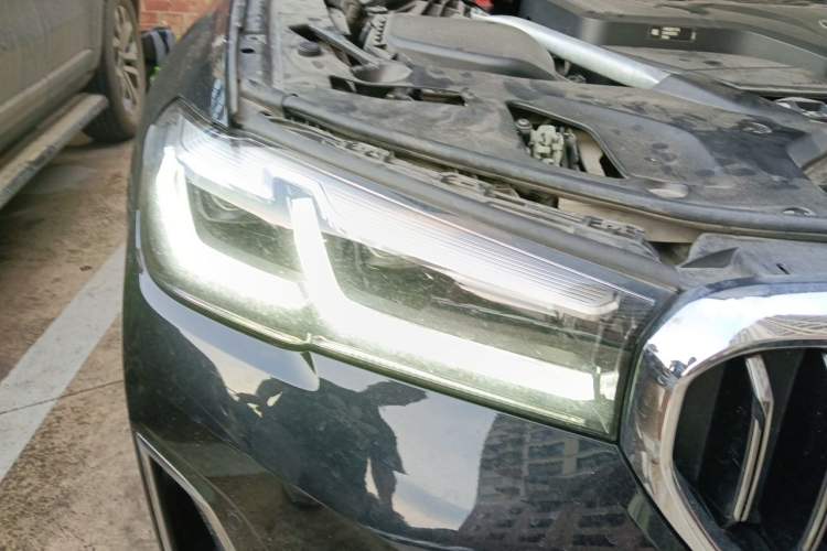 Used BMW 5 Series 2021 530Li Leading Luxury Package Right Front Headlight