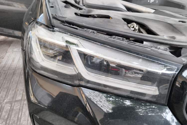 Used BMW 5 Series 2021 530Li Leading Model M Sport Package Right Front Headlight