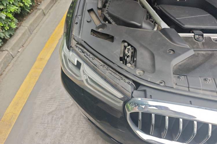 Used BMW 5 Series 2021 Restyled 530Li Leading Edition Luxury Package Right Front Headlight