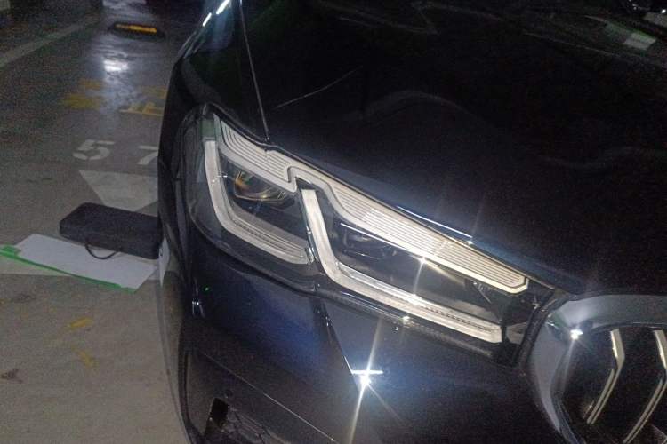Used BMW 5 Series 2021 Restyled 530Li Luxury Edition M Sport Package Right Front Headlight