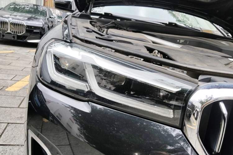 Used BMW 5 Series 2021 525Li Luxury Package Right Front Headlight