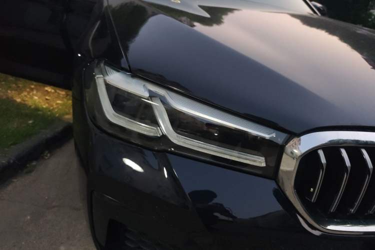 Used BMW 5 Series 2021 525Li M Sport Package Right Front Headlight