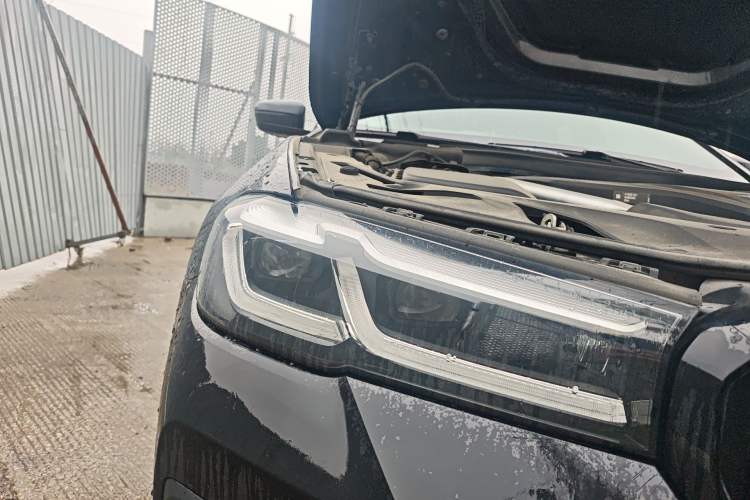 Used BMW 5 Series 2021 530Li Leading Model M Sport Package Right Front Headlight
