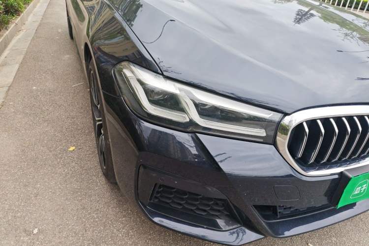Used BMW 5 Series 2021 Restyled 530Li Luxury Edition M Sport Package Right Front Headlight