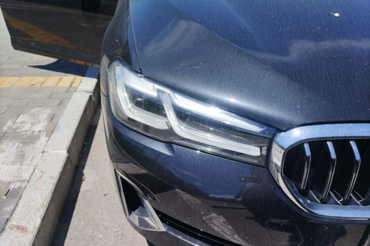 Used BMW 5 Series 2021 Restyled 530Li Leading Edition Luxury Package Right Front Headlight