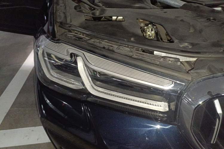 Used BMW 5 Series 2021 525Li M Sport Package Right Front Headlight