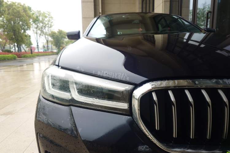 Used BMW 5 Series 2021 Restyled 530Li Luxury Edition M Sport Package Right Front Headlight