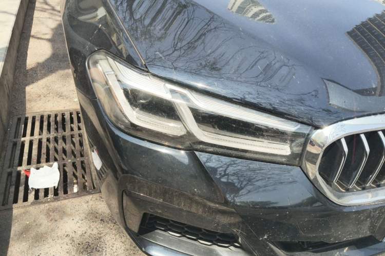 Used BMW 5 Series 2021 530Li Luxury Edition M Sport Package Right Front Headlight