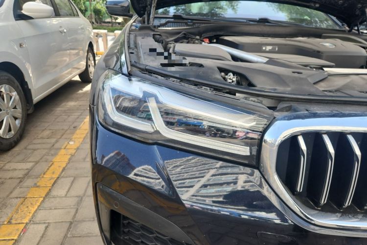 Used BMW 5 Series 2021 530Li xDrive M Sport Package Right Front Headlight