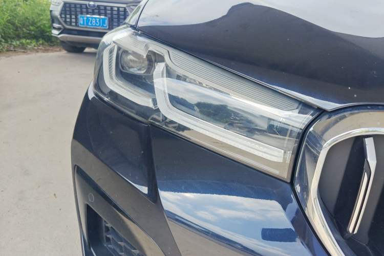 Used BMW 5 Series 2021 530Li Leading Model M Sport Package Right Front Headlight