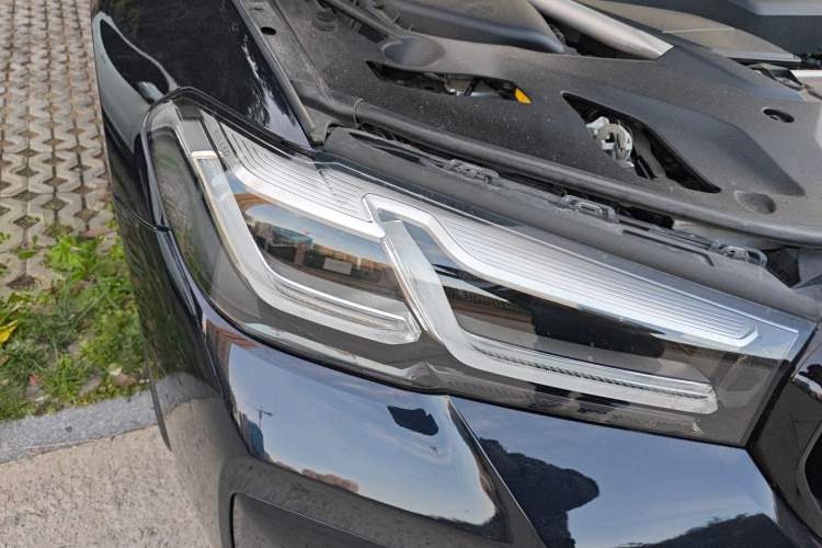 Used BMW 5 Series 2021 530i M Sport Package Right Front Headlight