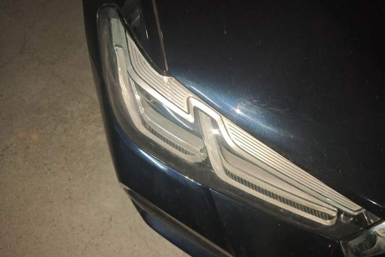 Used BMW 5 Series 2021 525Li M Sport Package Right Front Headlight