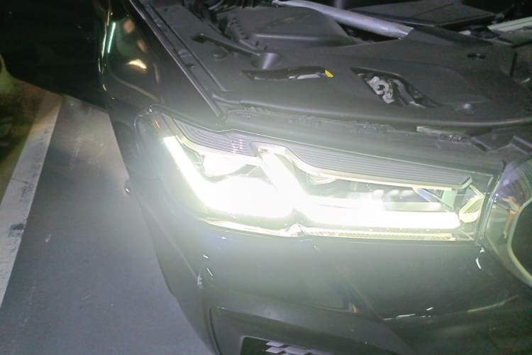 Used BMW 5 Series 2021 Facelifted 525Li M Sport Package Right Front Headlight