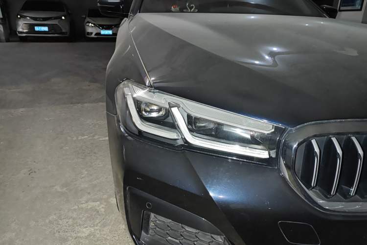 Used BMW 5 Series 2021 530Li Leading Model M Sport Package Right Front Headlight
