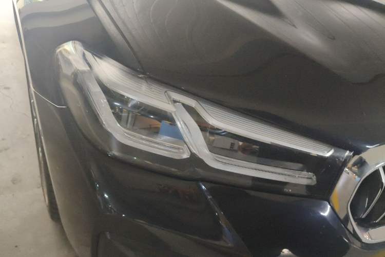 Used BMW 5 Series 2021 Restyled 530Li Luxury Edition M Sport Package Right Front Headlight