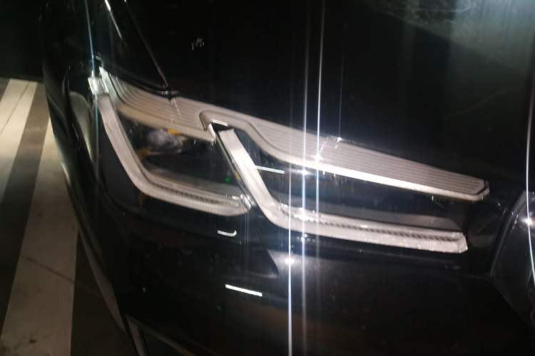 Used BMW 5 Series 2021 530Li Luxury Edition Premium Package Right Front Headlight