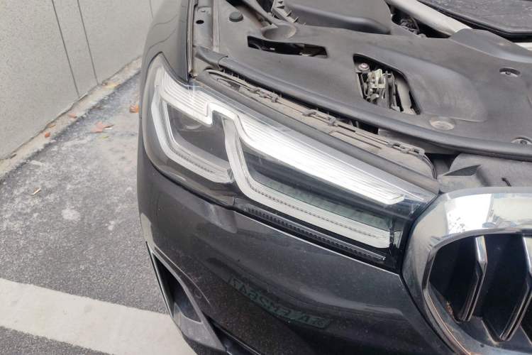 Used BMW 5 Series 2021 530Li Luxury Edition Premium Package Right Front Headlight