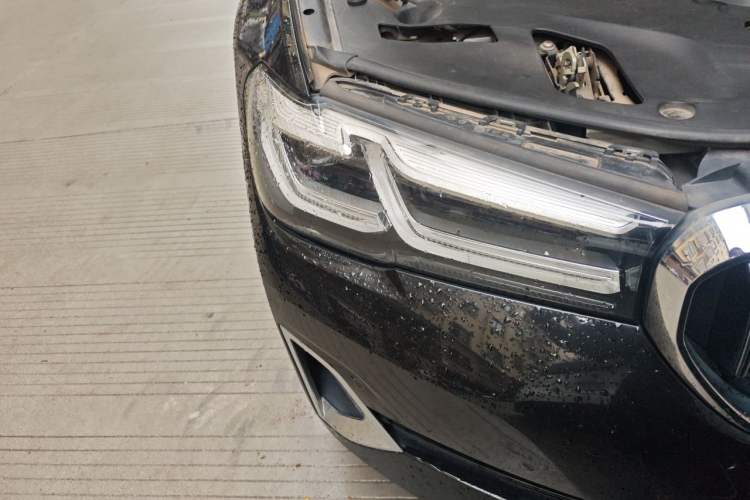 Used BMW 5 Series 2021 Facelifted 525Li M Sport Package Right Front Headlight