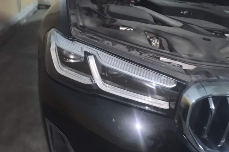 Used BMW 5 Series 2021 530Li Leading Luxury Package Right Front Headlight