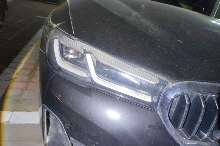 Used BMW 5 Series 2021 Restyled 530Li Leading Edition Luxury Package Right Front Headlight