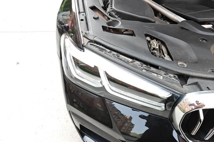 Used BMW 5 Series 2021 525Li M Sport Package Right Front Headlight