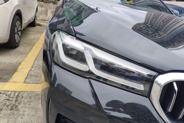 Used BMW 5 Series 2021 525i M Sport Package Right Front Headlight