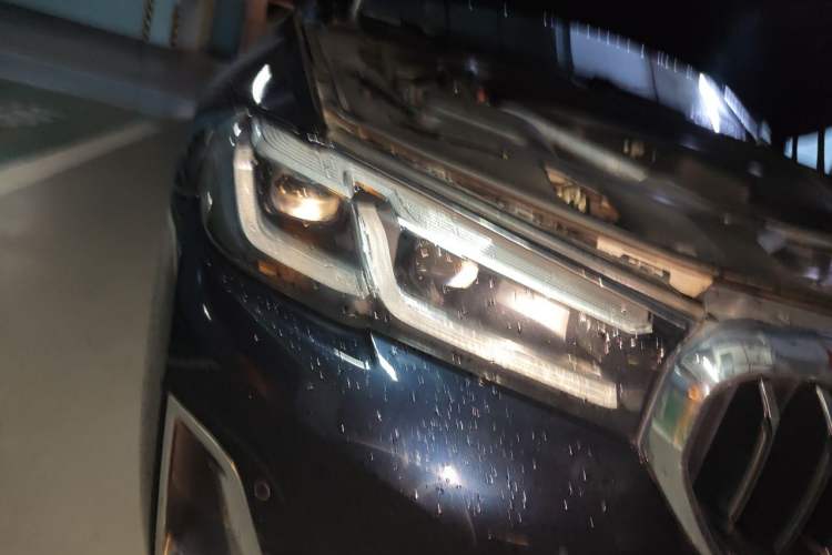 Used BMW 5 Series 2021 530Li Luxury Edition Premium Package Right Front Headlight