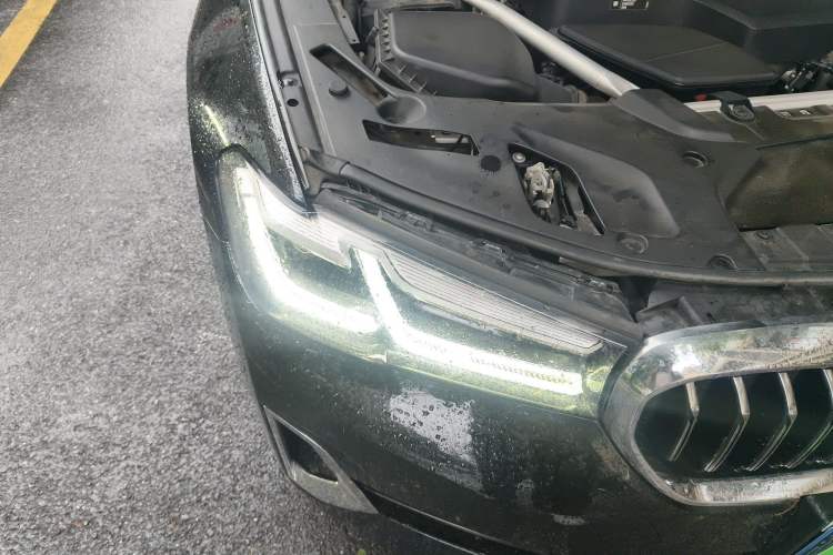 Used BMW 5 Series 2021 Restyled 530Li Leading Edition Luxury Package Right Front Headlight