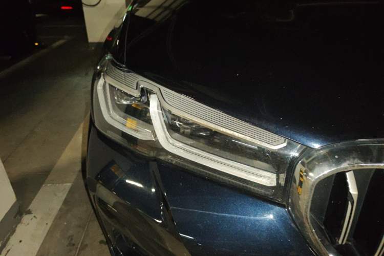 Used BMW 5 Series 2021 Facelifted 530Li Leading Edition M Sport Package Right Front Headlight