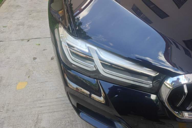 Used BMW 5 Series 2021 Facelifted 525Li M Sport Package Right Front Headlight
