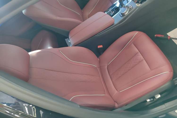Used BMW 5 Series 2021 530Li Leading Model M Sport Package Right Front Seat