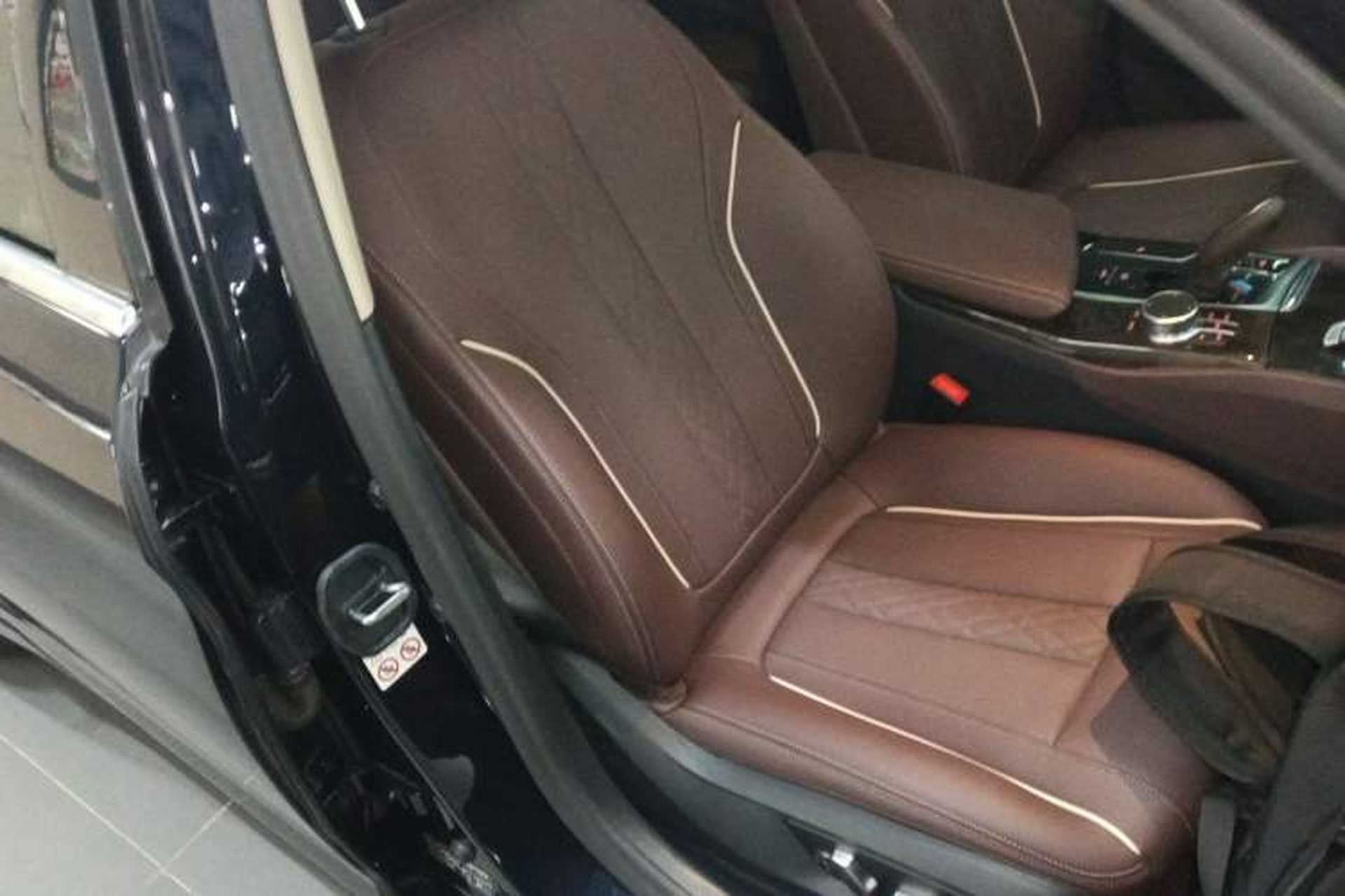 Used BMW 5 Series 2021 525Li Luxury Package Right Front Seat